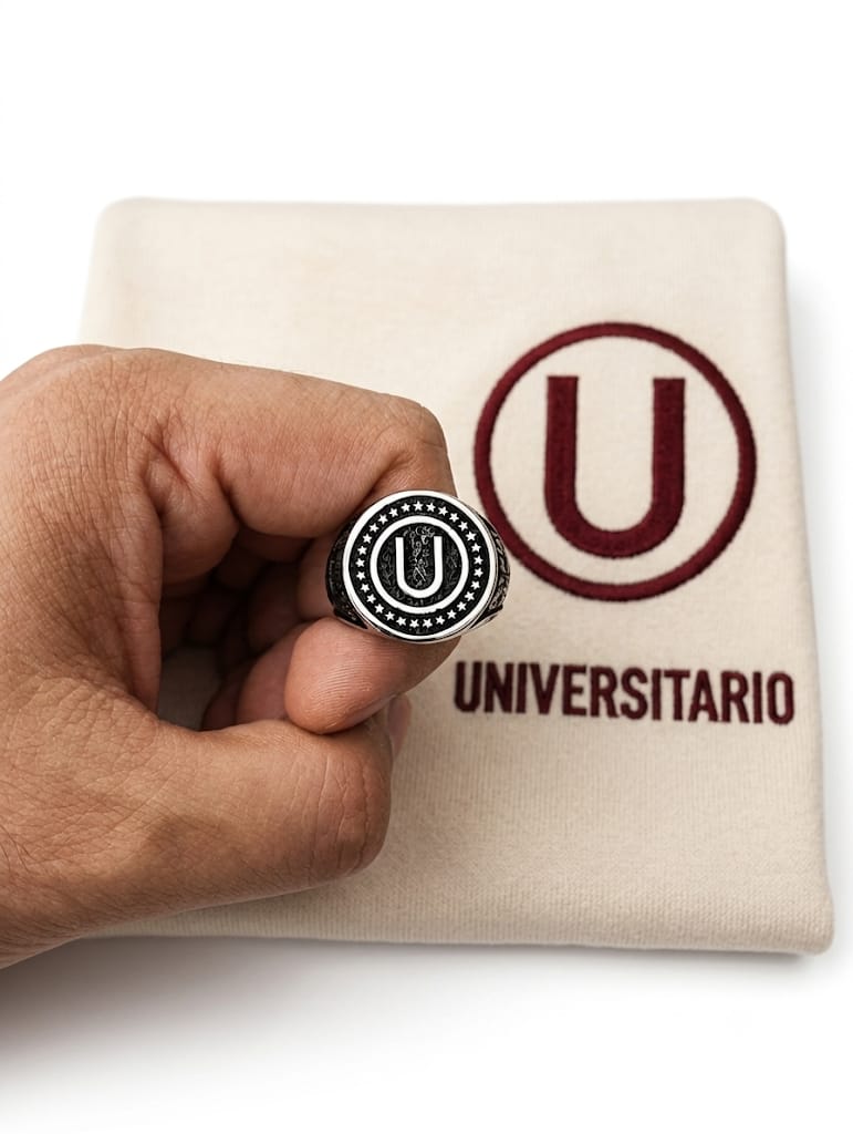Anillo Centenario Tricampeón